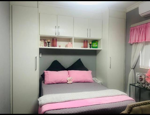 2 BEDROOM TOWNHOUSE FOR SALE IN ARBORETUM